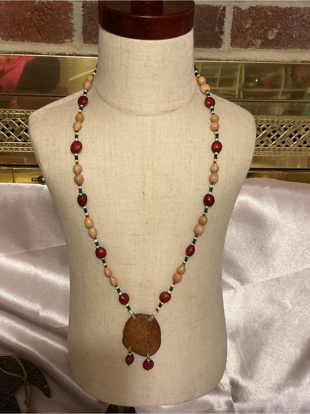 Vintage Red and Tan Beaded Pendant Necklace